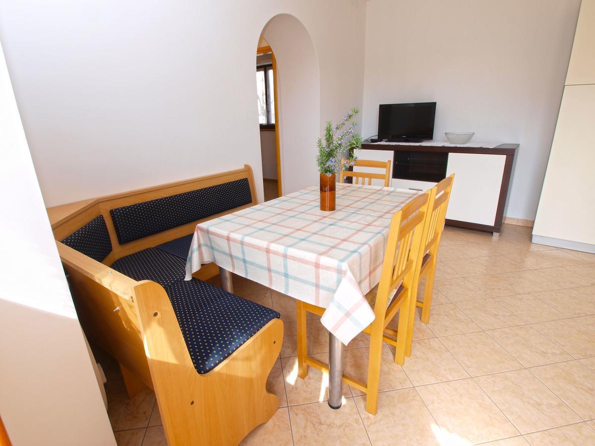 Apartments Ivan 1031 法扎纳 外观 照片