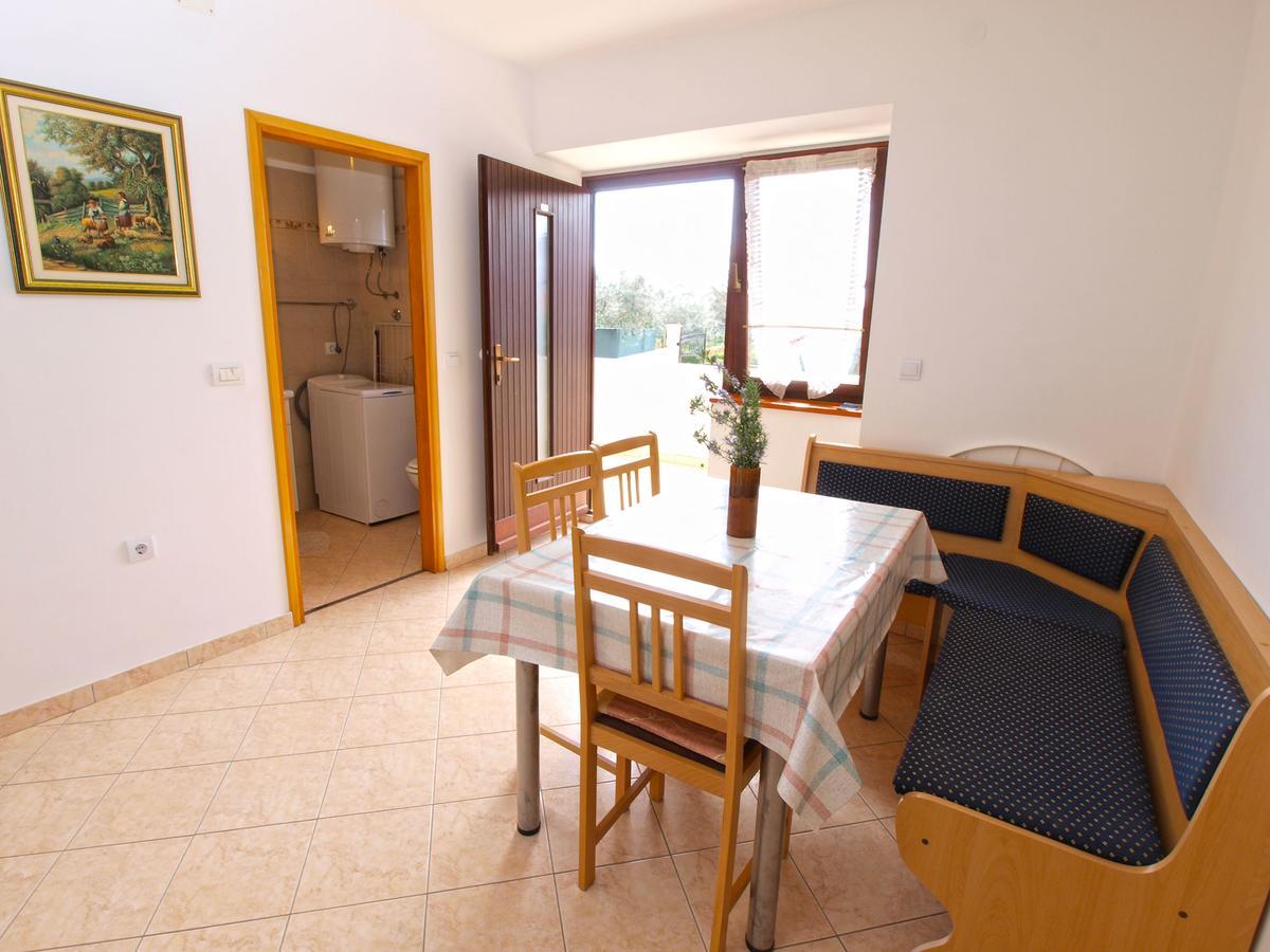 Apartments Ivan 1031 法扎纳 外观 照片