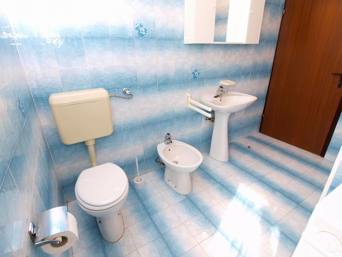 Apartments Ivan 1031 法扎纳 外观 照片