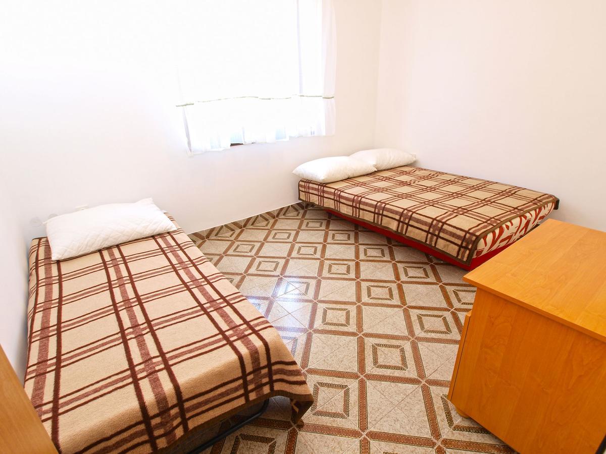 Apartments Ivan 1031 法扎纳 外观 照片